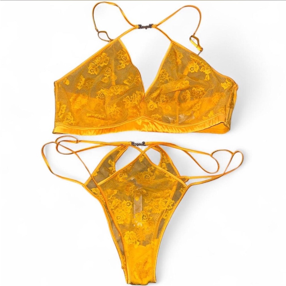 Savage x Fenty Plus Size 3x Strappy Lace Orange Bralette and Panty Set